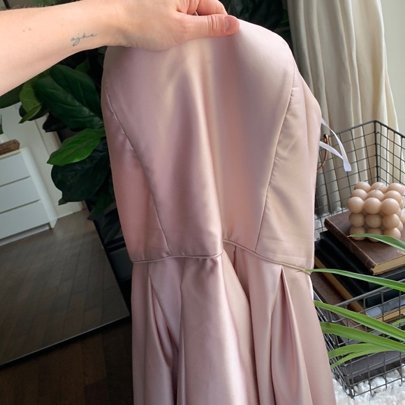 Dress - Picture 2 of 4